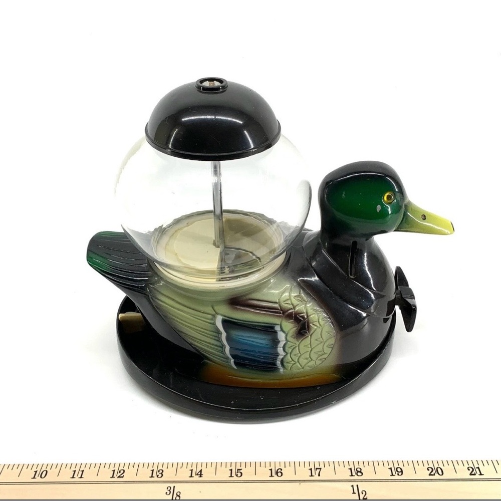Gag gift or duck lover in your life Duck Shaped Bubble Gum Machine- 1970’s - Picture 6 of 8